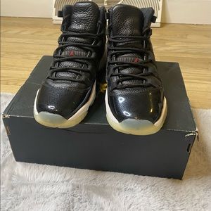 72-10 Jordan retro 11's